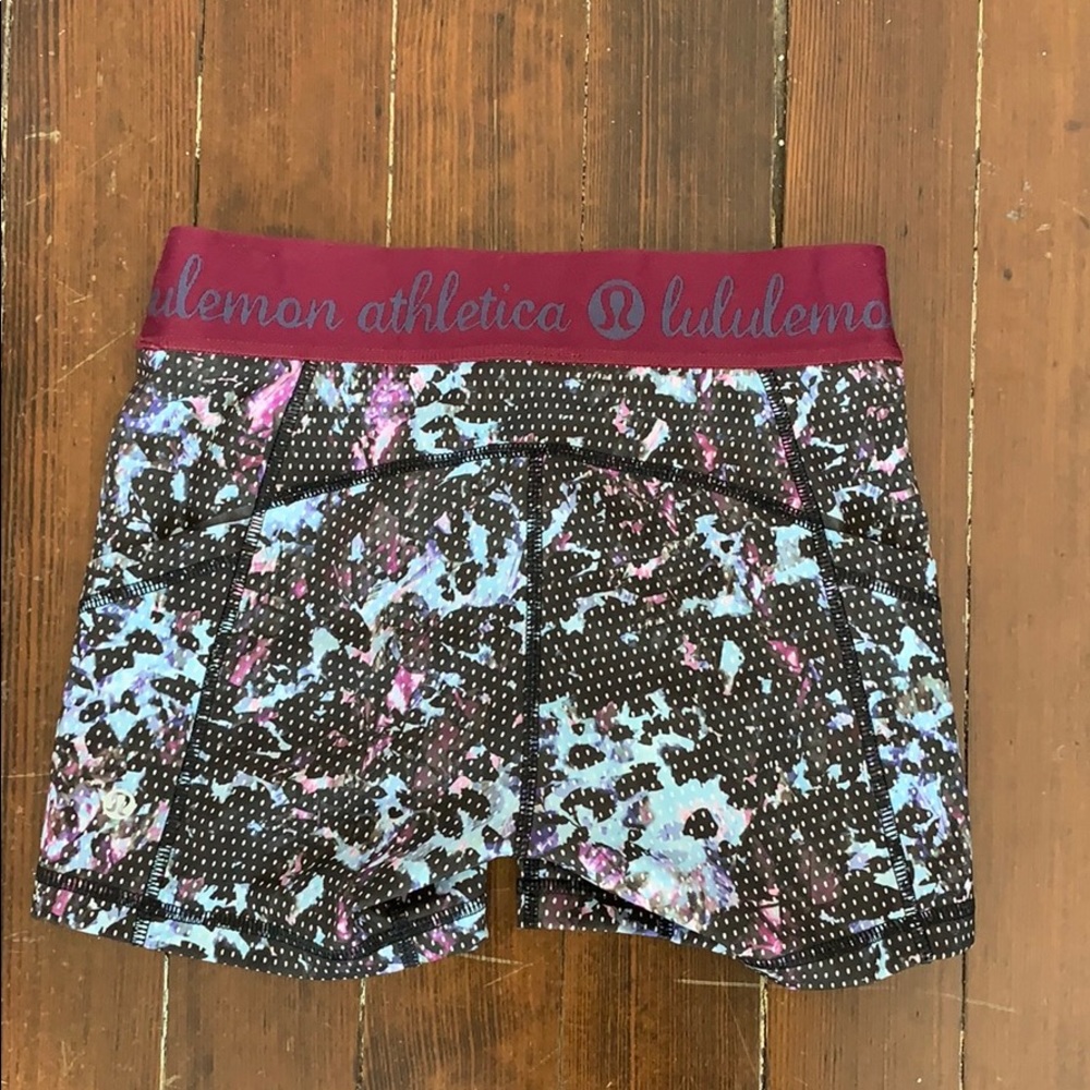 Lululemon biker shorts/spandex